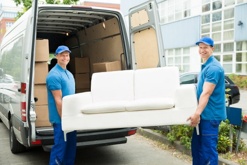 Moving van service for local home moves in Elephant and Castle
