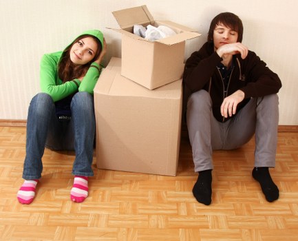 Moving team navigating apartment access and stairs in Elephant and Castle
